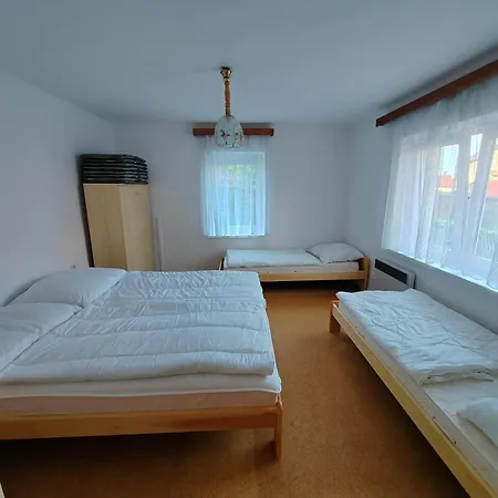 Feriehus Chalupa Chotebor *